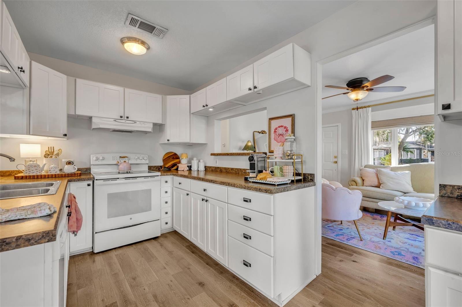 Image 10 of 63 For 2021 Palmer Street