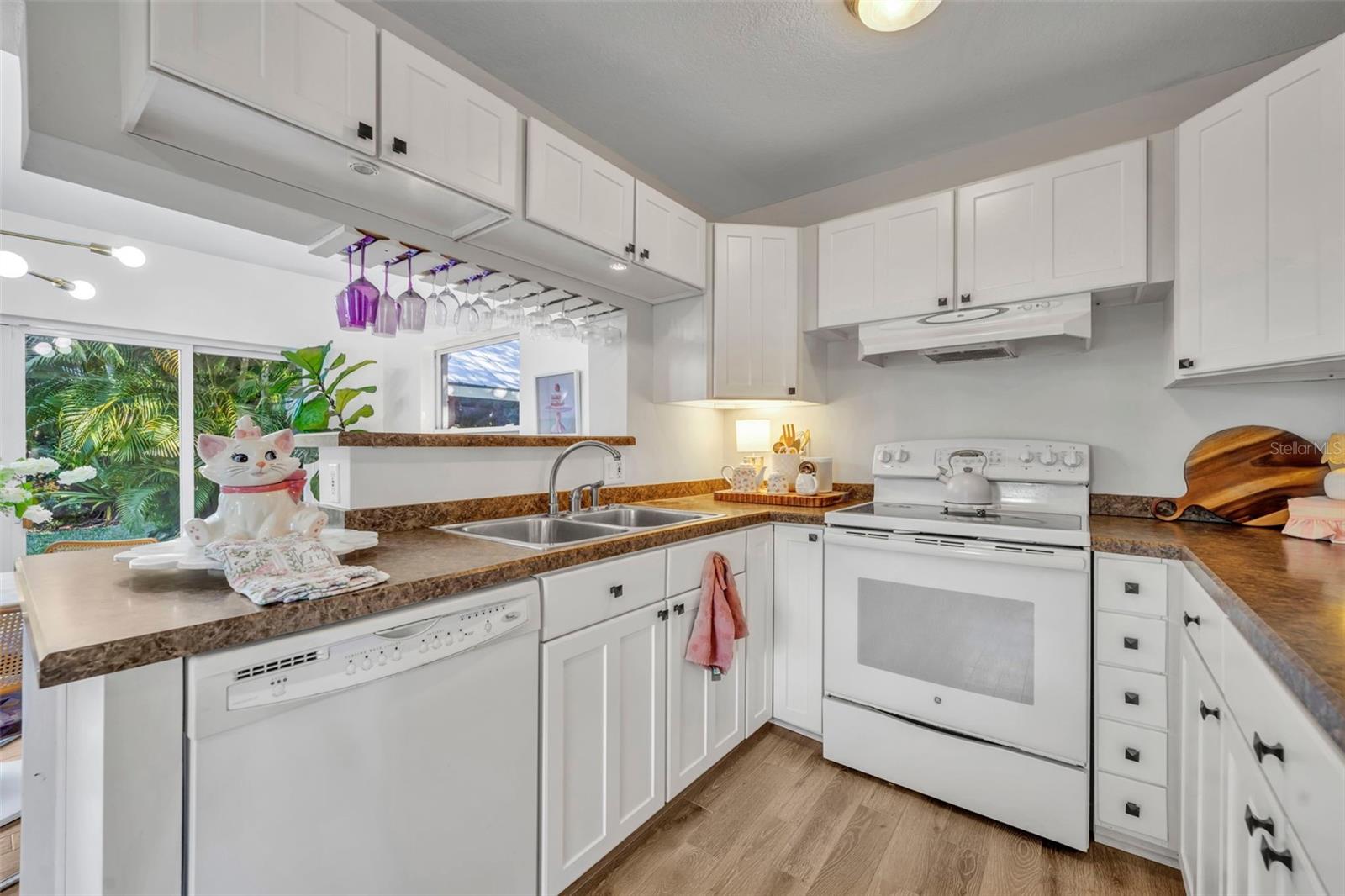 Image 12 of 63 For 2021 Palmer Street