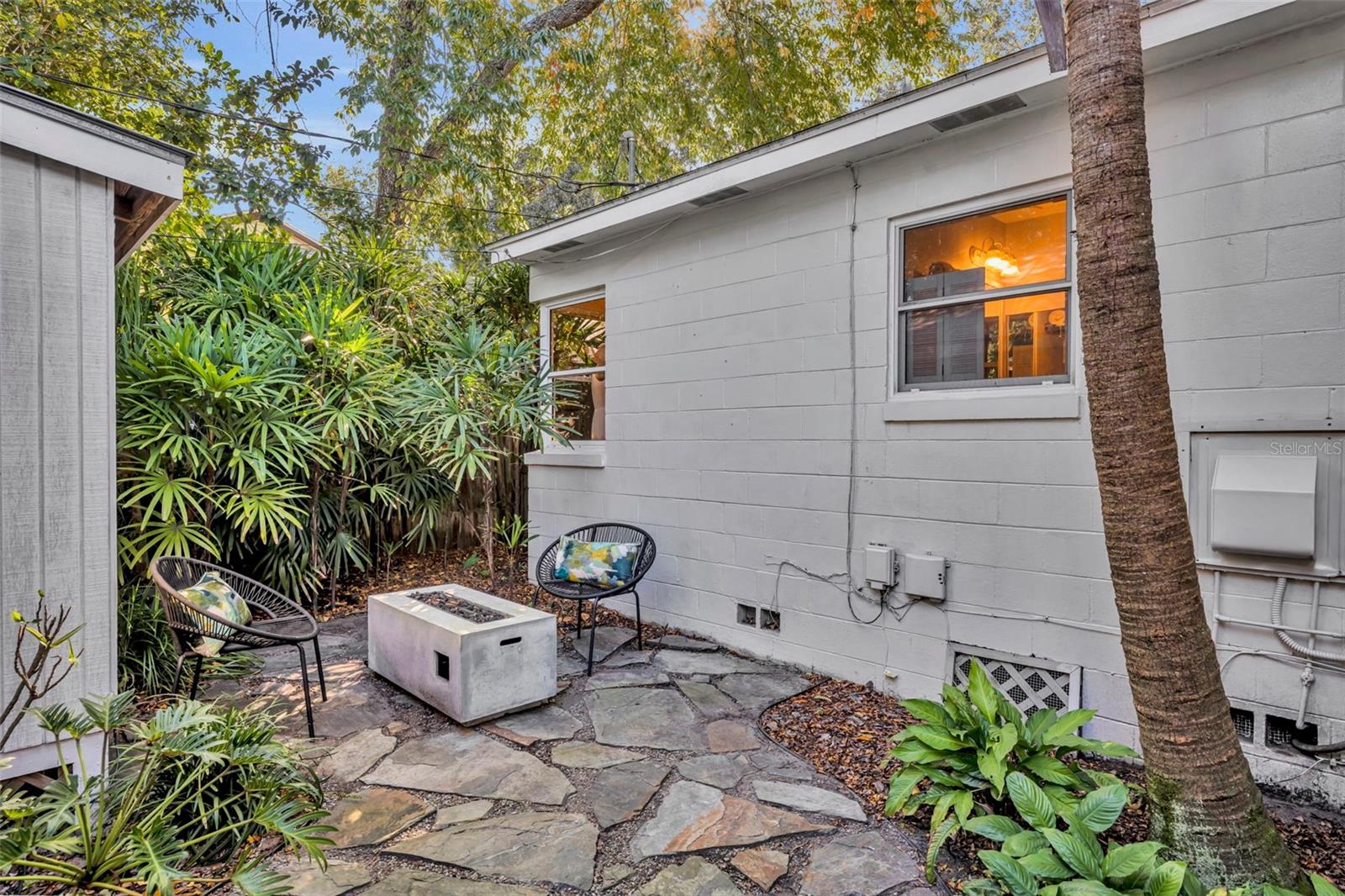 Image 27 of 63 For 2021 Palmer Street