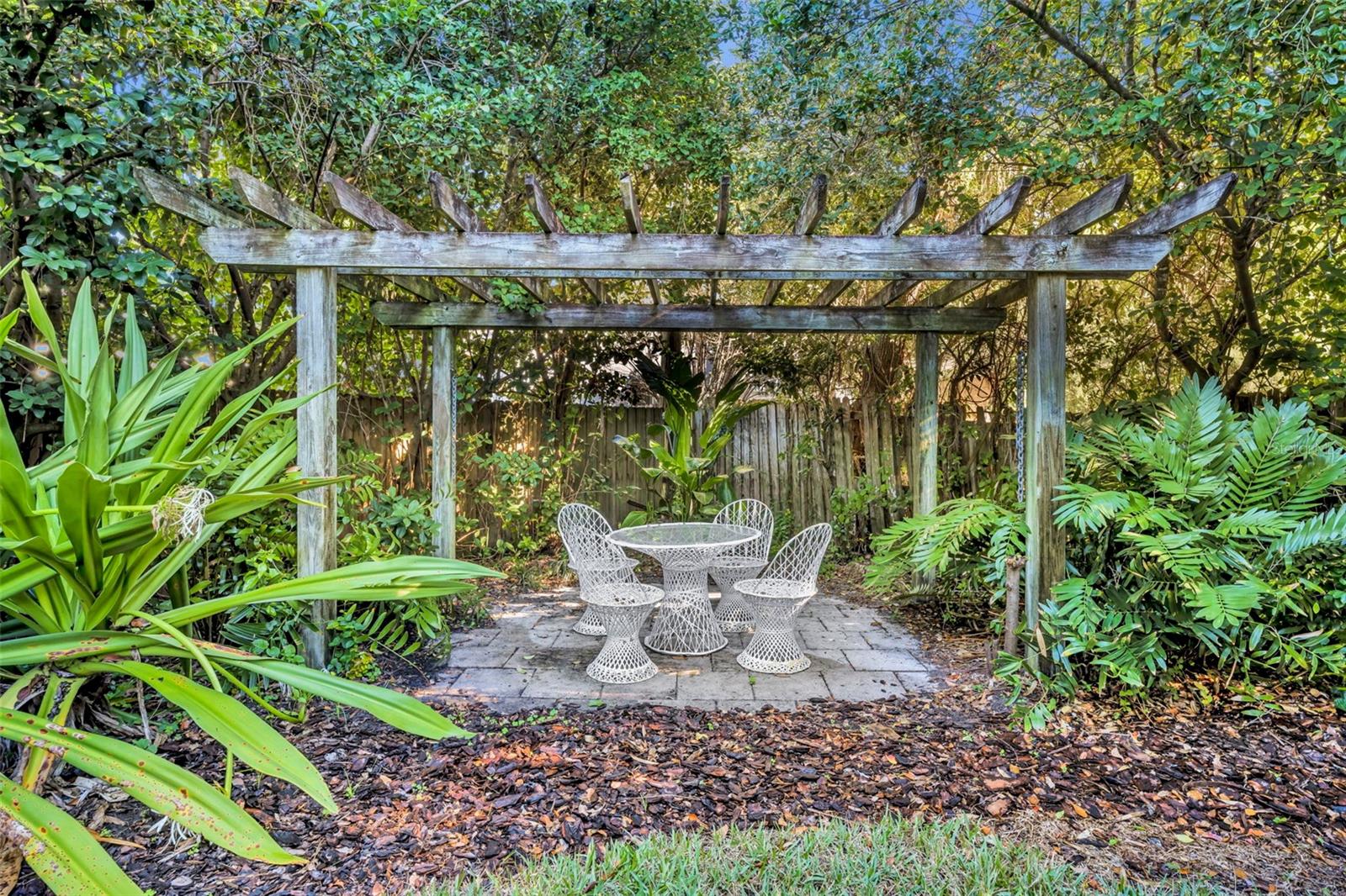 Image 34 of 63 For 2021 Palmer Street