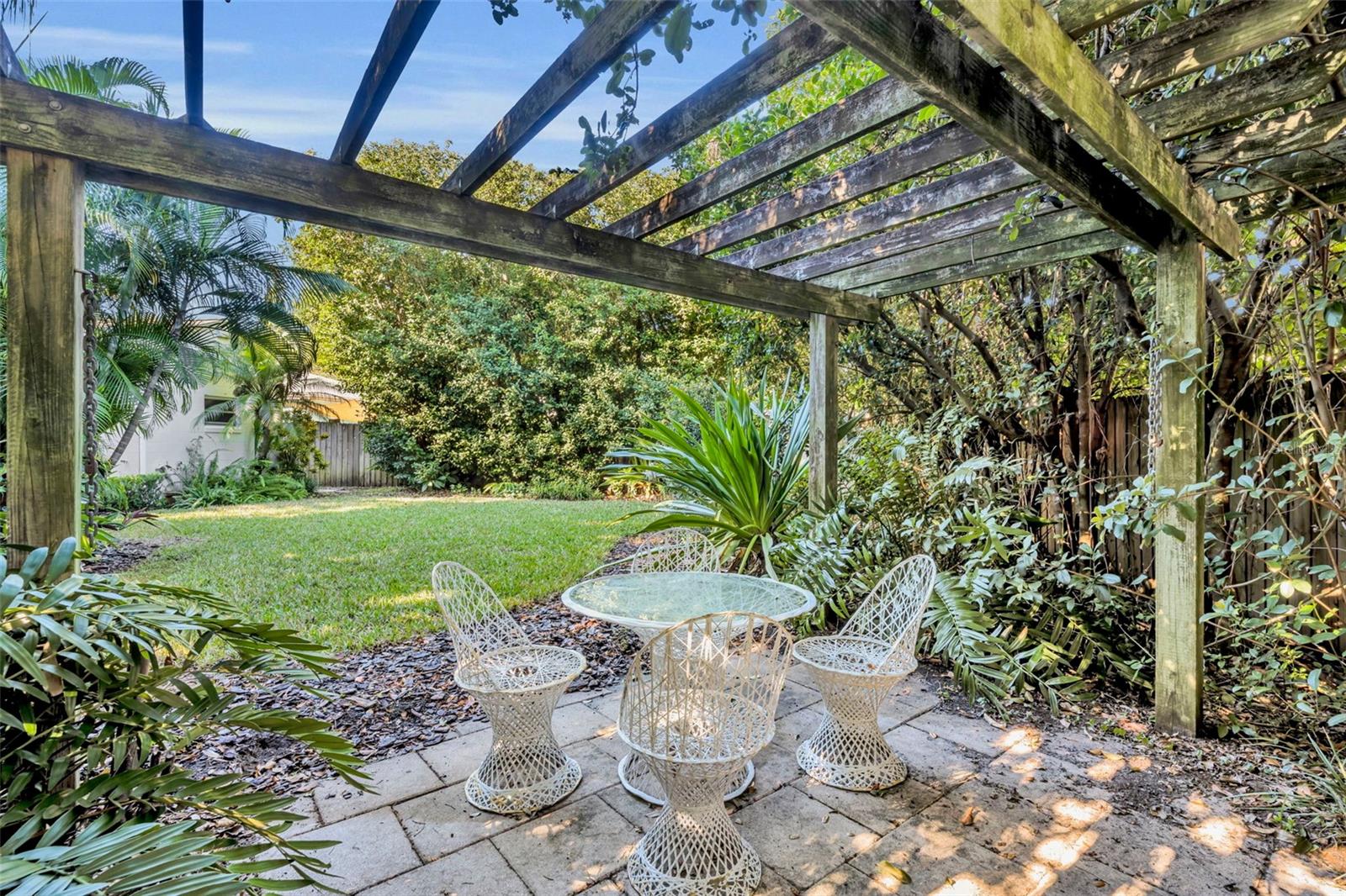 Image 35 of 63 For 2021 Palmer Street