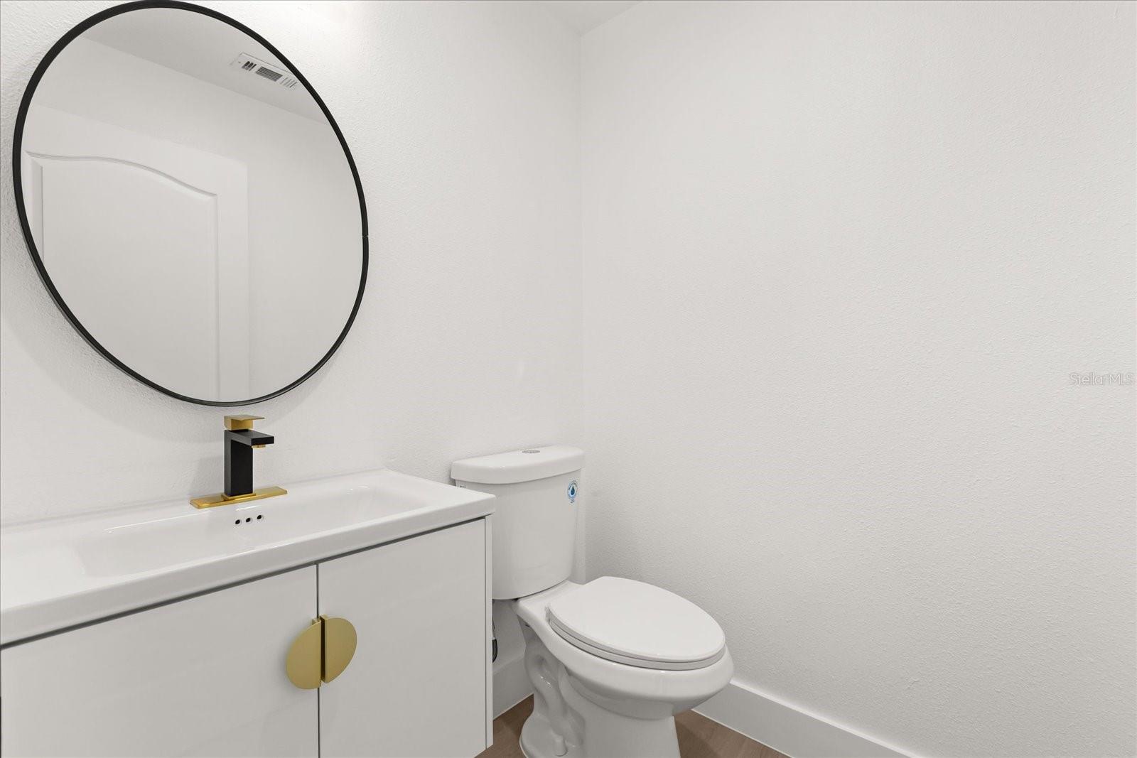 Image 21 of 40 For 360 Conch Key Way