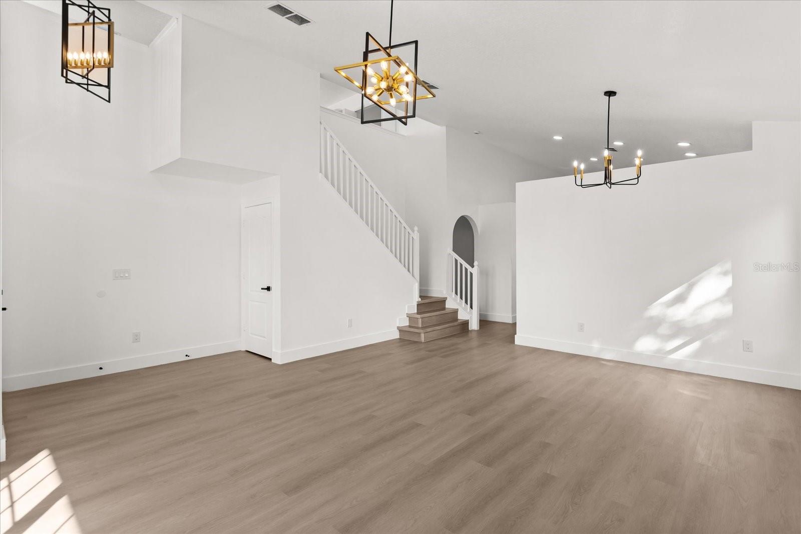 Image 5 of 40 For 360 Conch Key Way