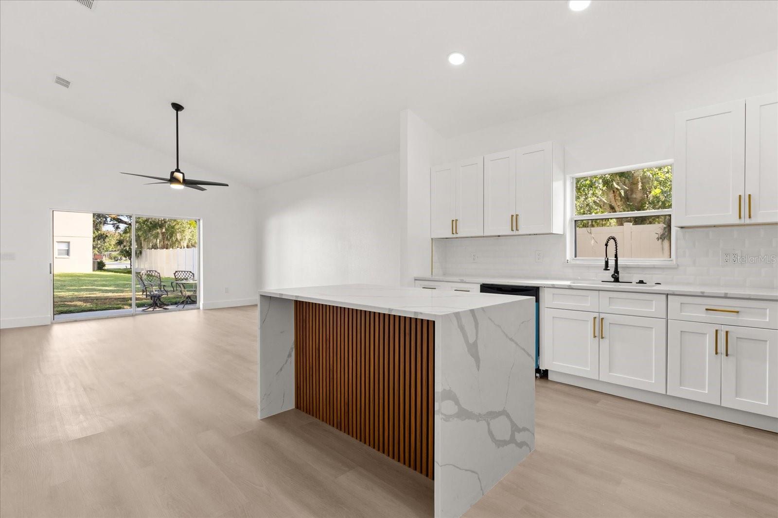 Image 7 of 40 For 360 Conch Key Way