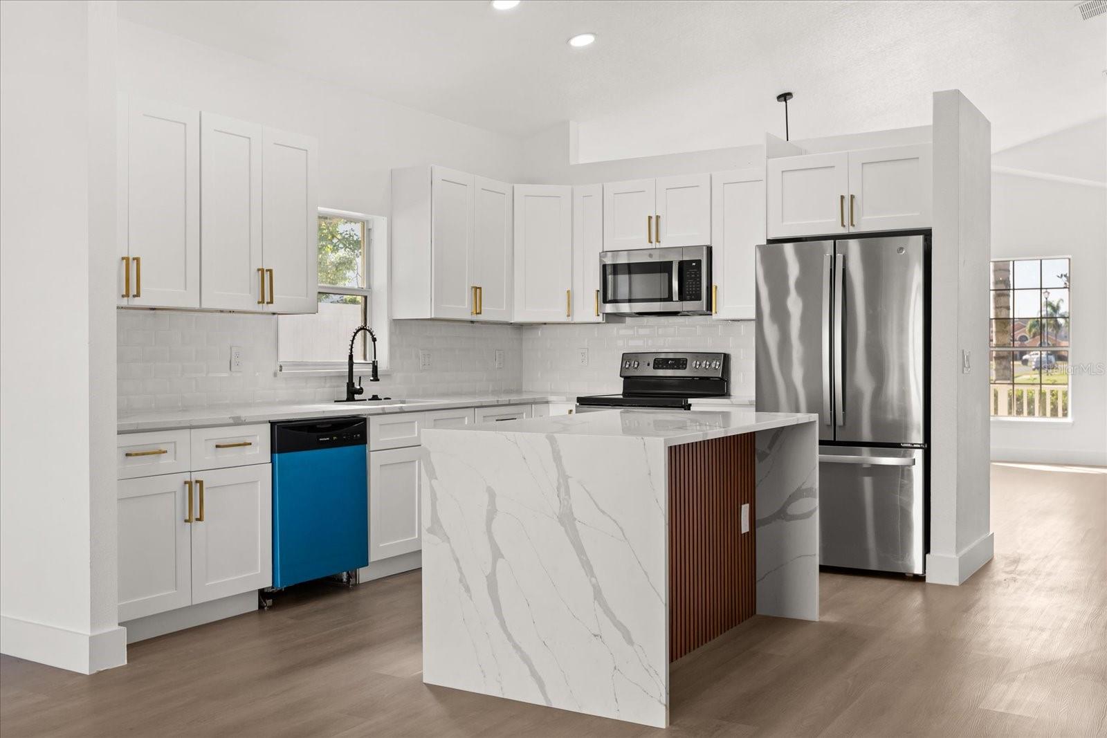 Image 9 of 40 For 360 Conch Key Way