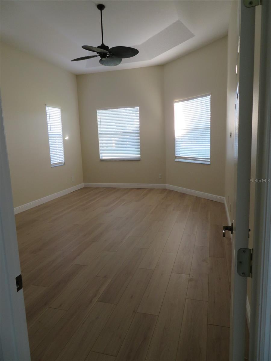 Image 17 of 51 For 2735 Kingston Ridge Drive