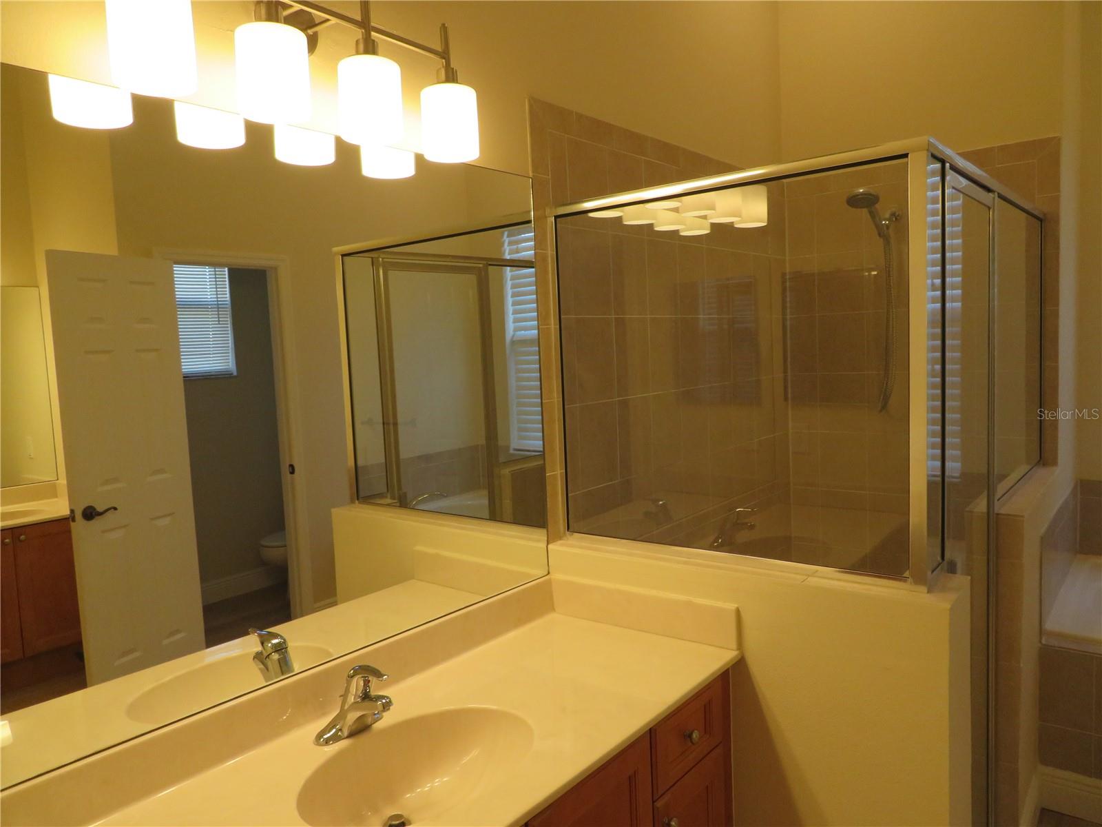 Image 22 of 51 For 2735 Kingston Ridge Drive