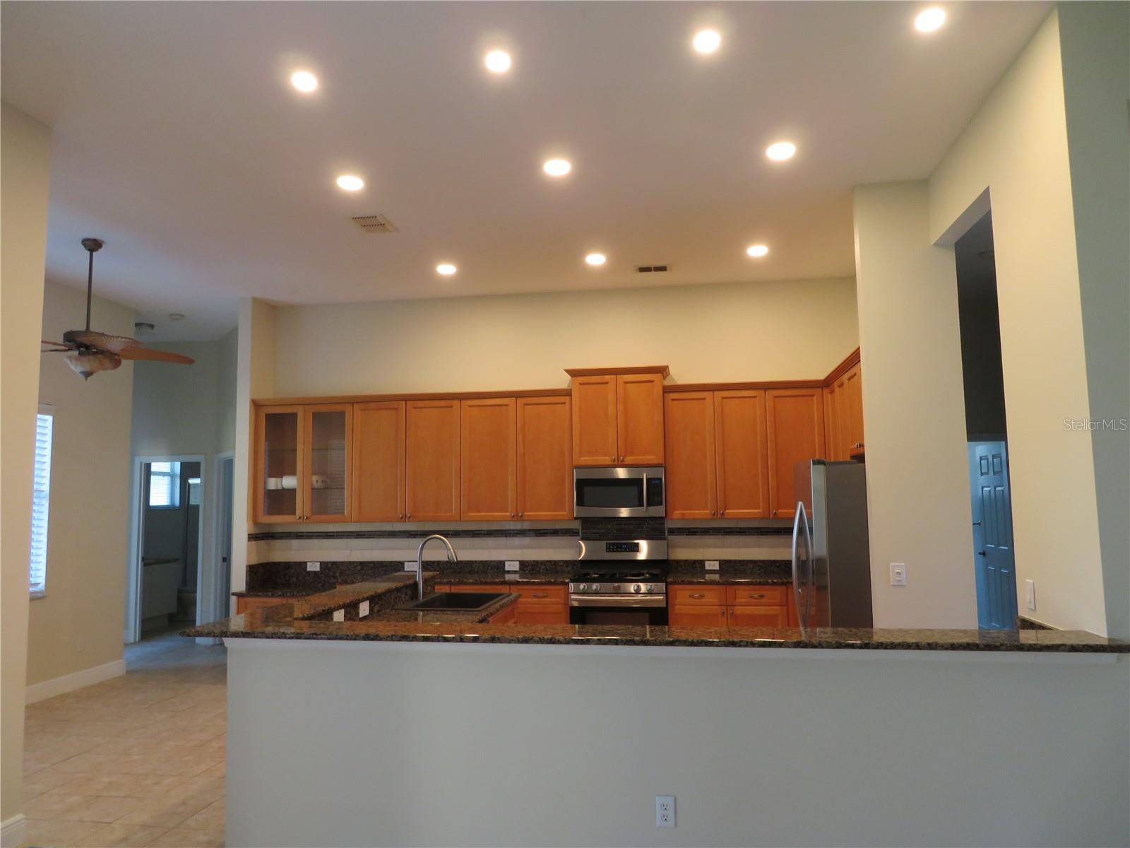 Image 4 of 51 For 2735 Kingston Ridge Drive