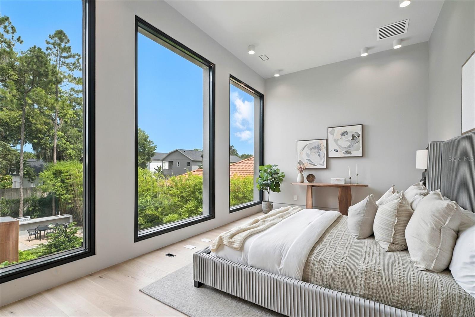 Image 39 of 58 For 1742 Temple Drive