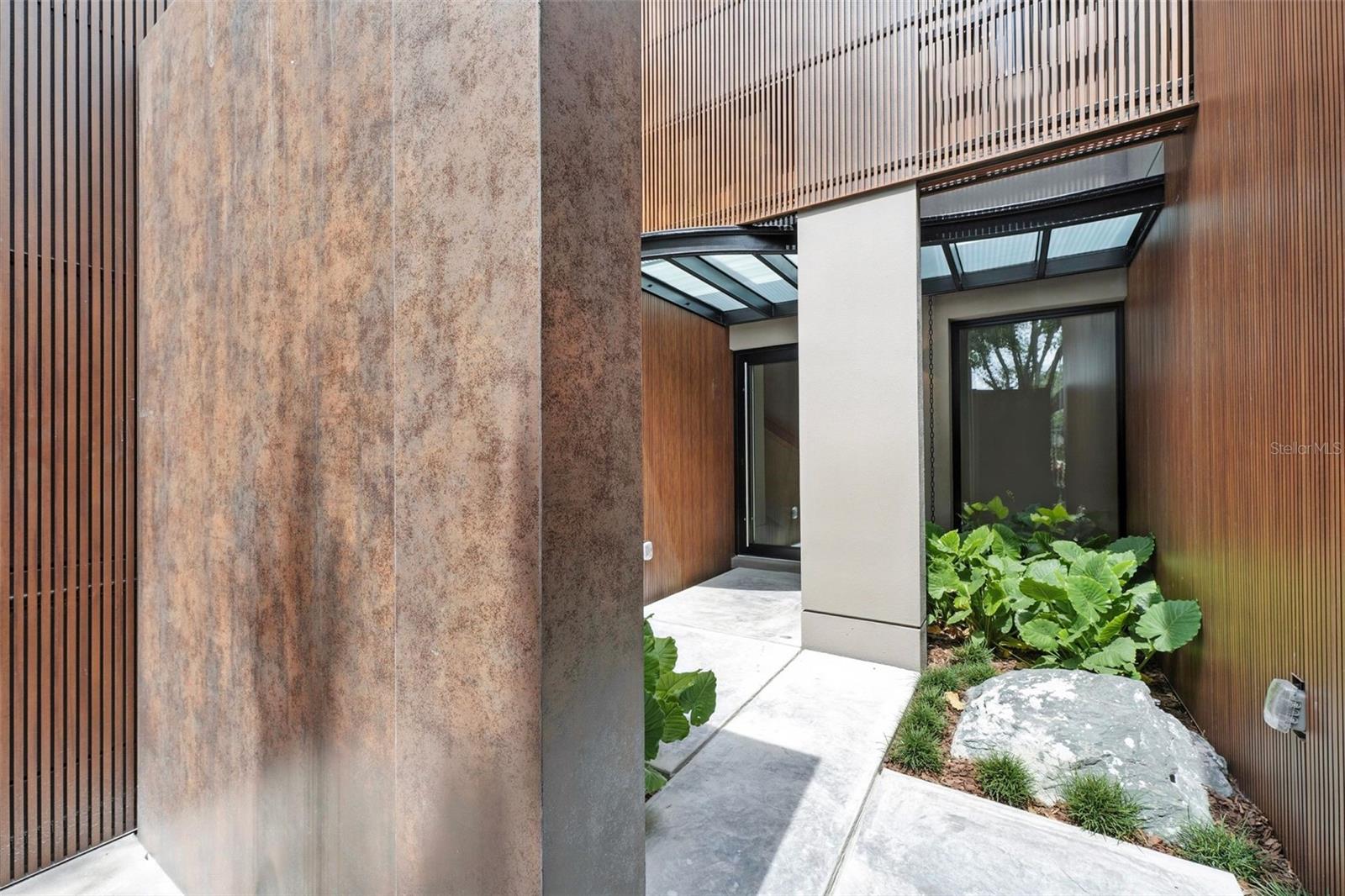 Image 6 of 58 For 1742 Temple Drive