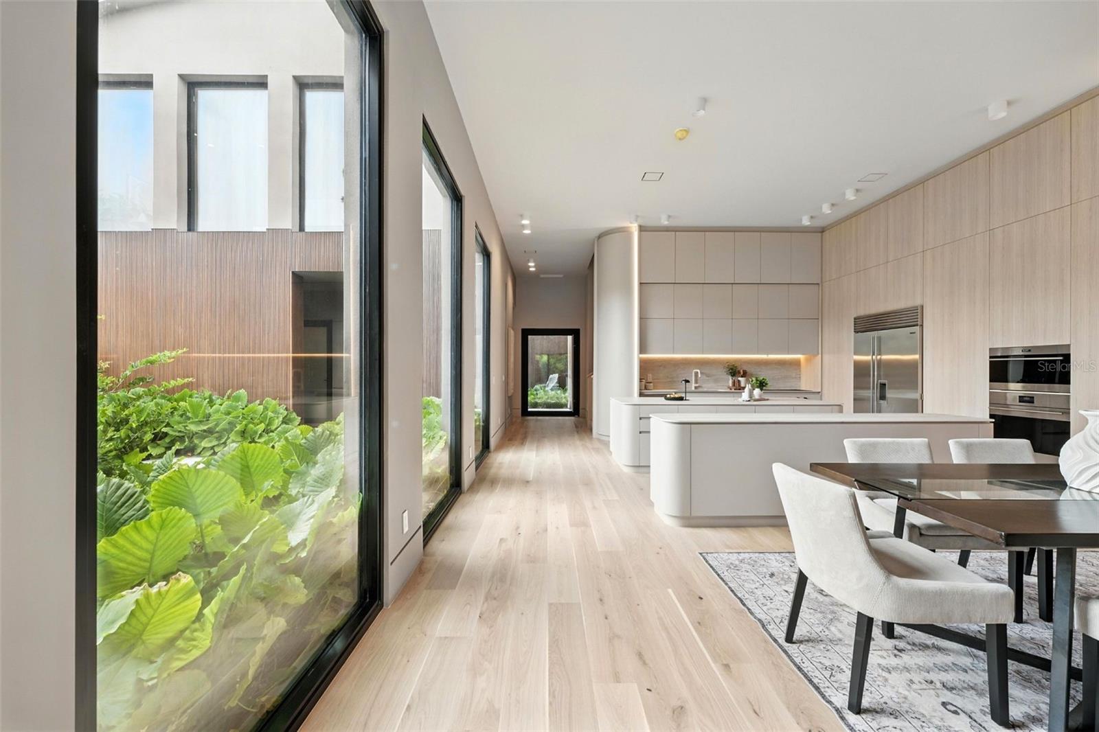 Image 8 of 58 For 1742 Temple Drive