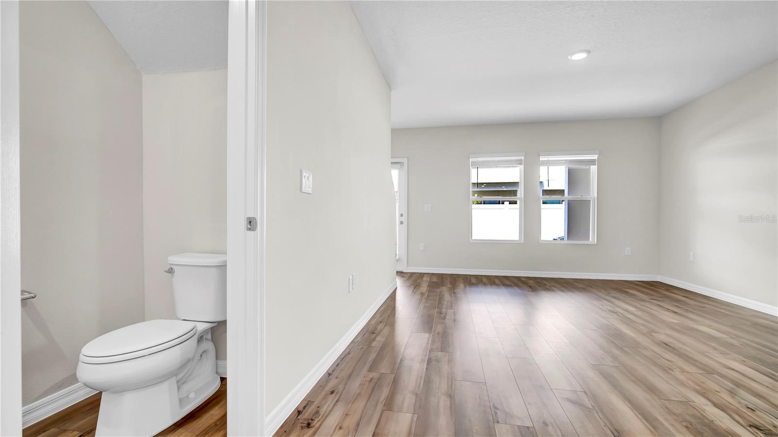 Image 13 of 26 For 4321 Hillock Boulevard