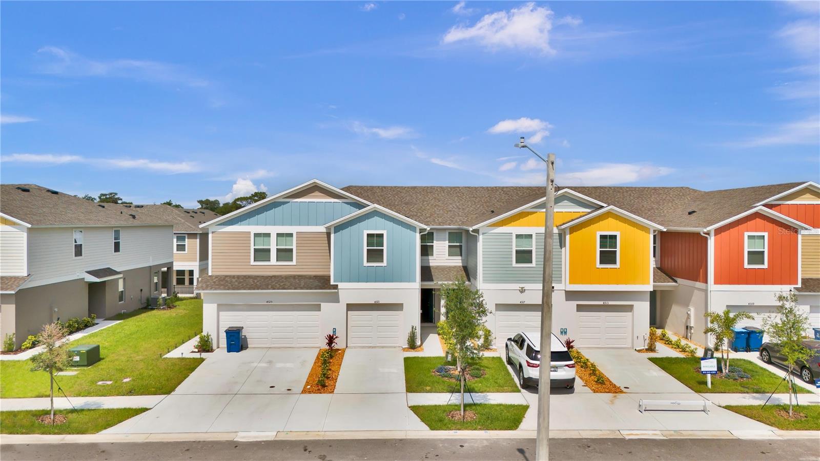 Image 2 of 26 For 4321 Hillock Boulevard