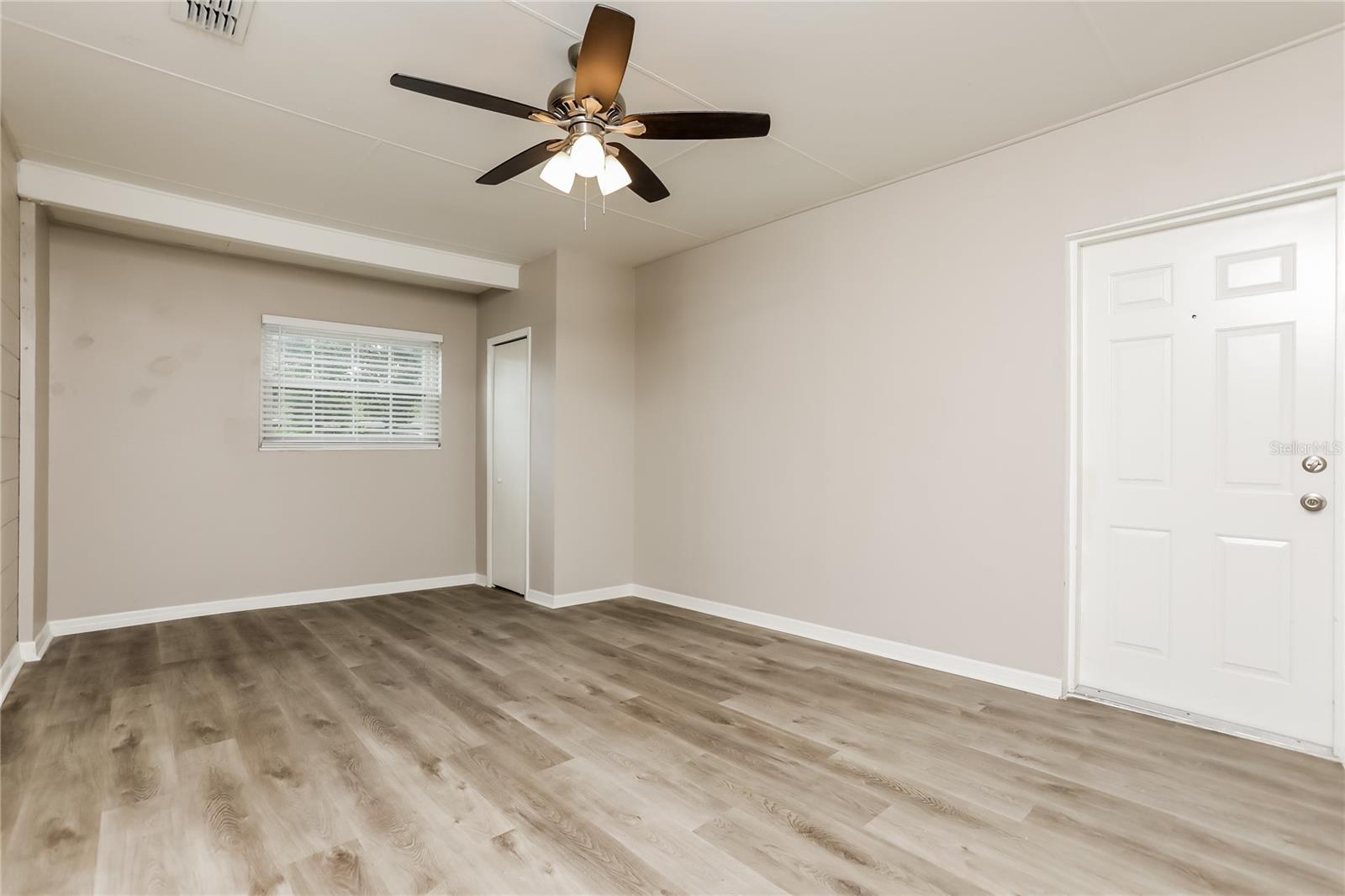 Image 10 of 16 For 690 Wells Street