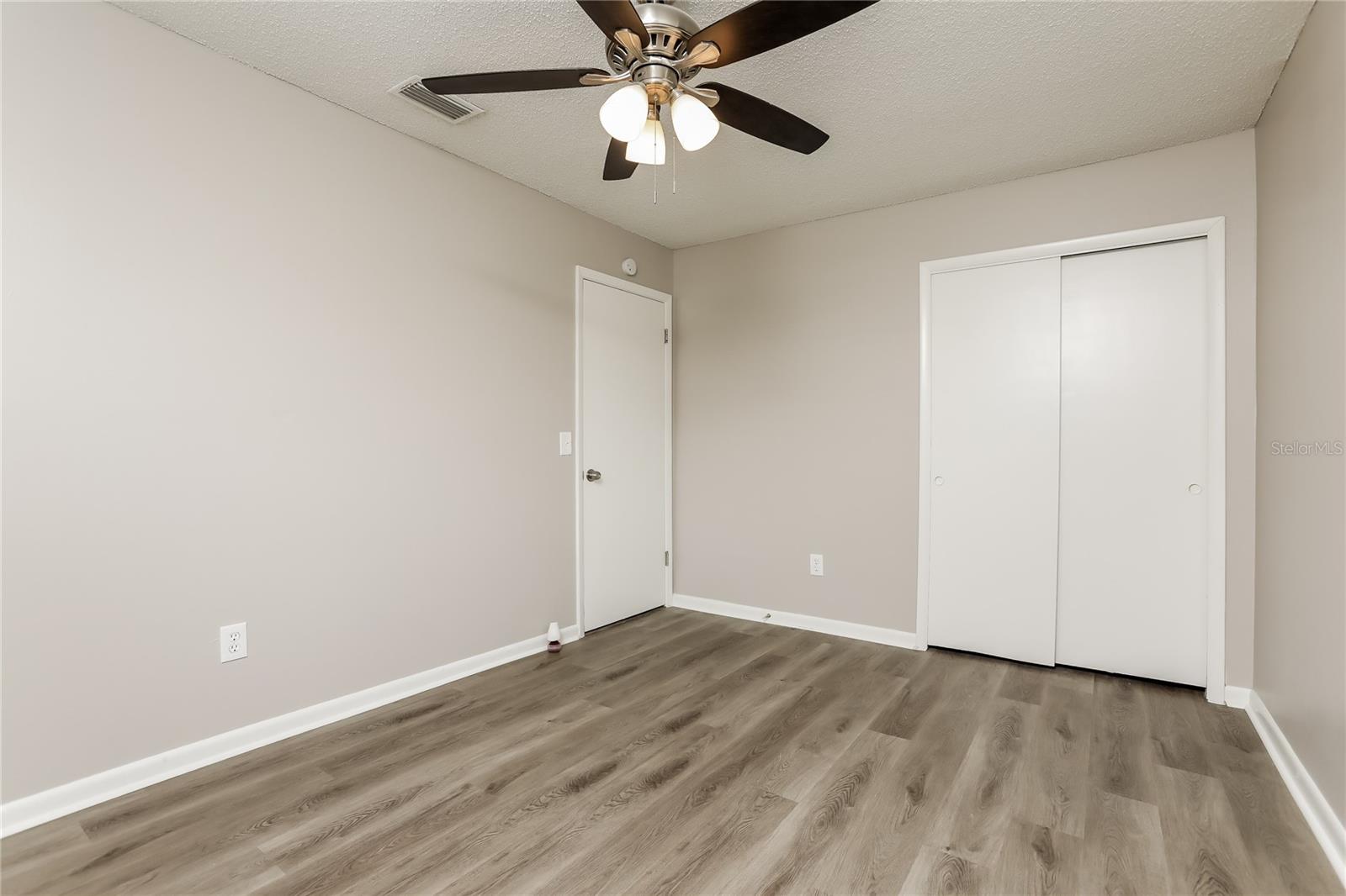 Image 12 of 16 For 690 Wells Street