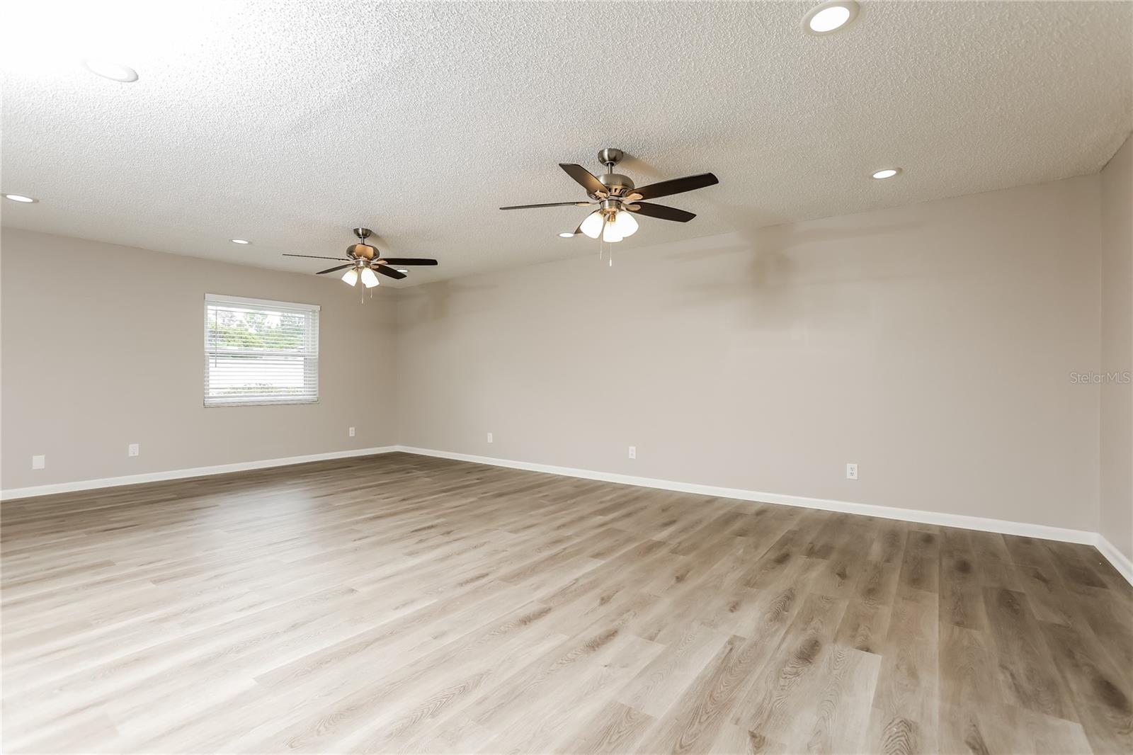 Image 2 of 16 For 690 Wells Street