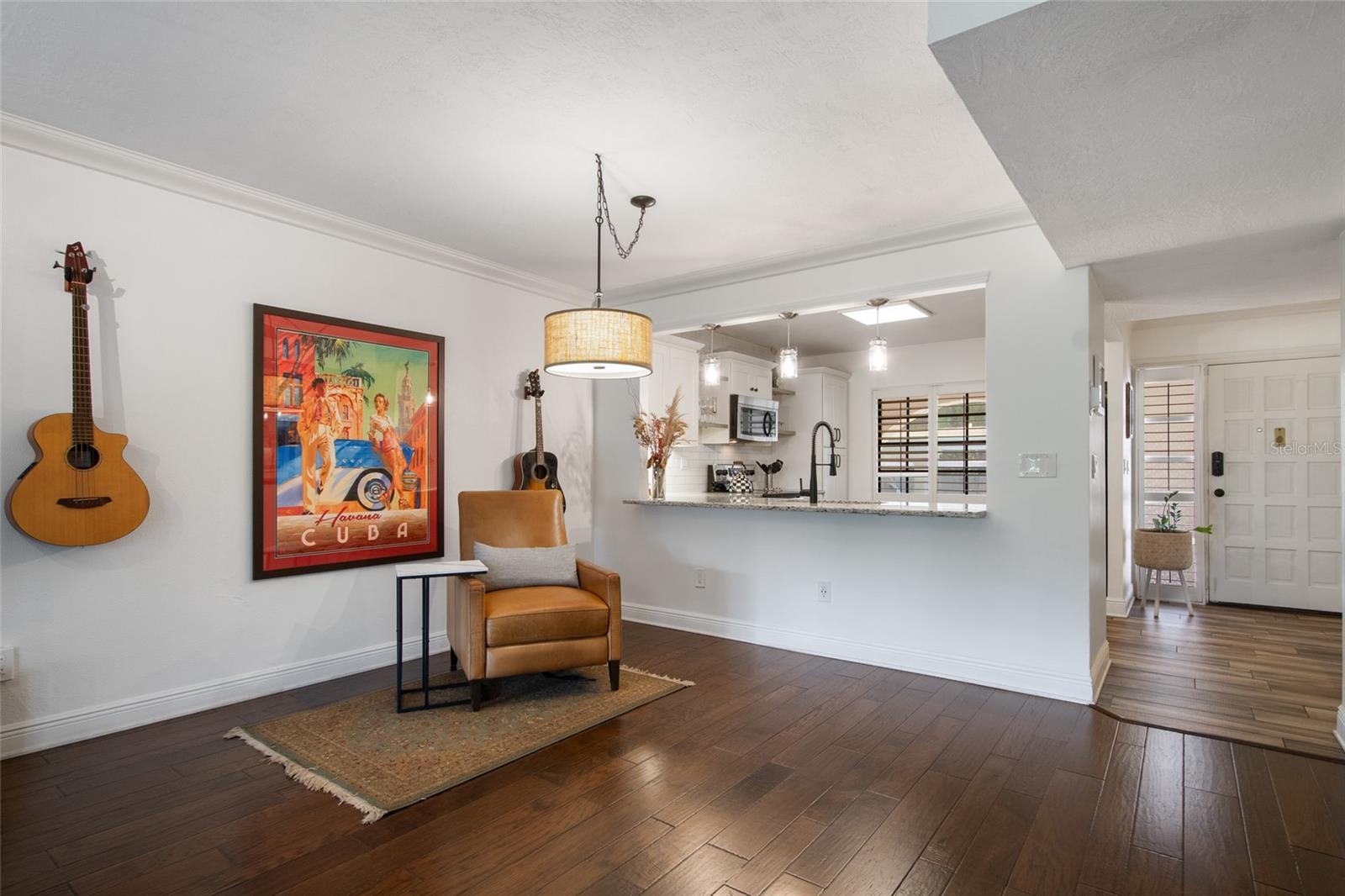 Image 21 of 58 For 104 Interlachen Avenue 114