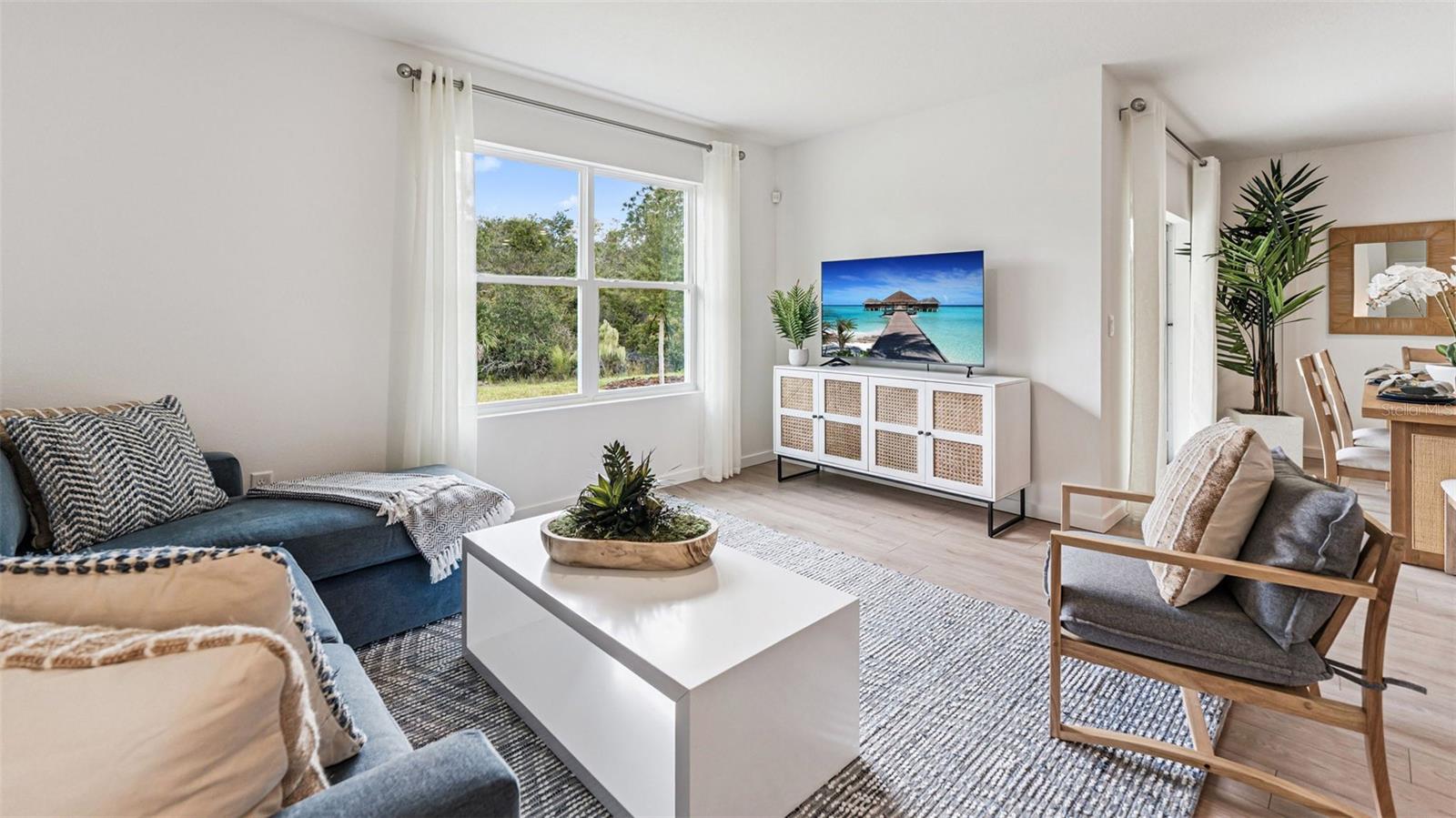 Image 4 of 30 For 3207 Briarwood Grove Drive