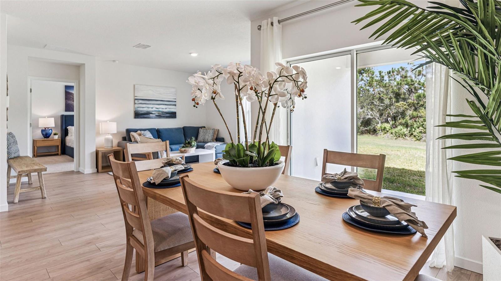 Image 5 of 30 For 3207 Briarwood Grove Drive