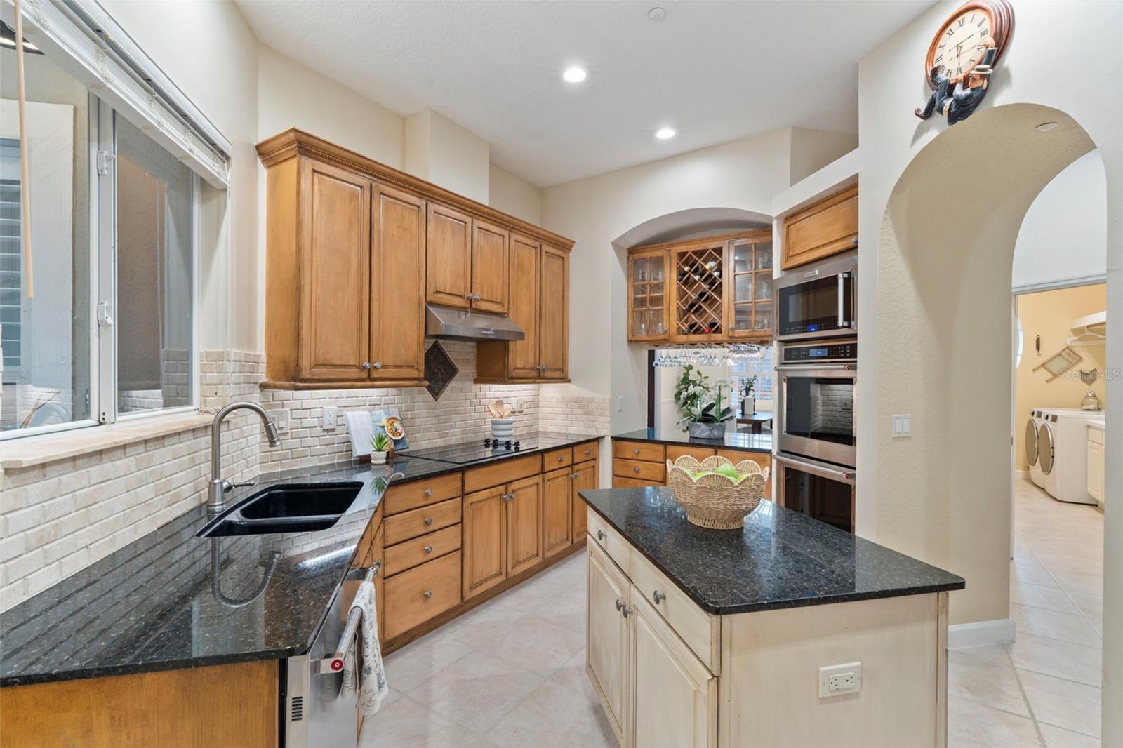 Image 15 of 70 For 354 Prima Vera Cove