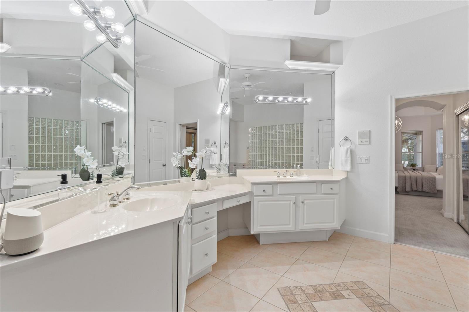 Image 27 of 70 For 354 Prima Vera Cove