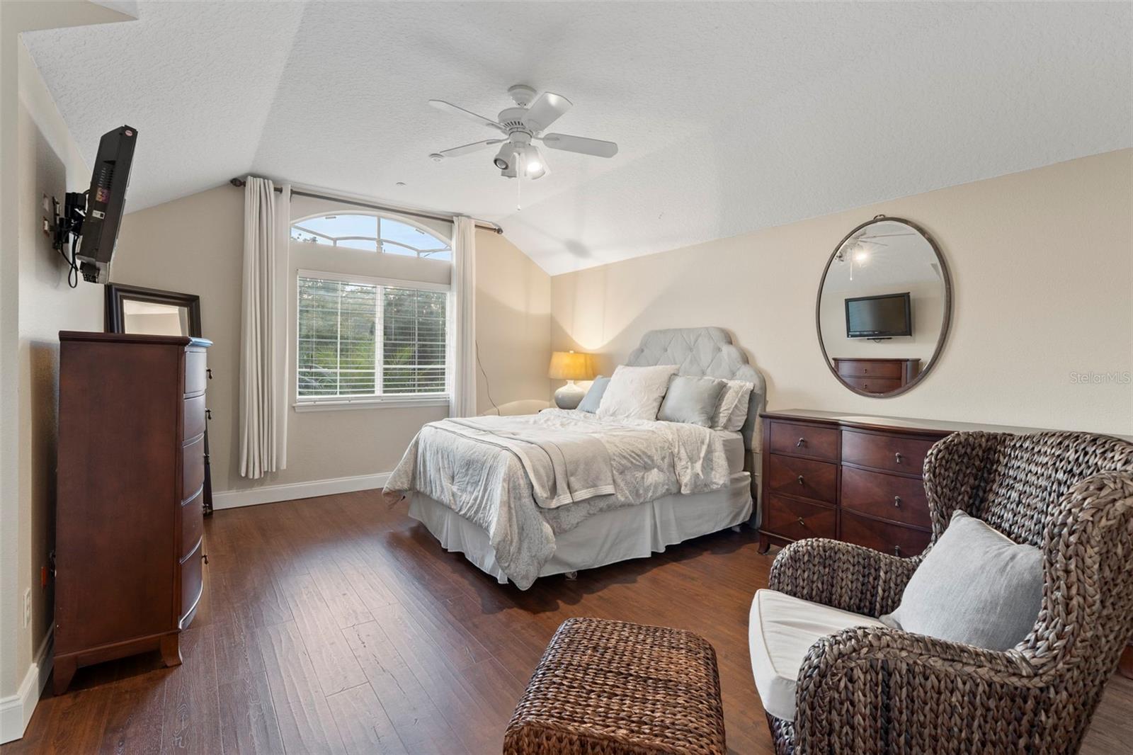 Image 40 of 70 For 354 Prima Vera Cove