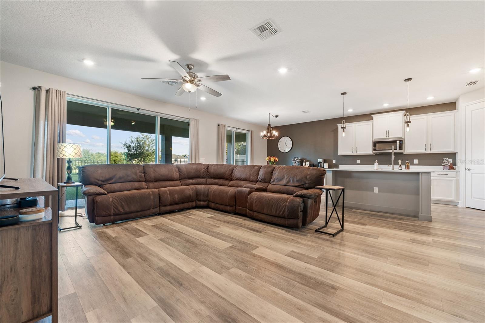 Image 14 of 43 For 2450 Standing Rock Circle