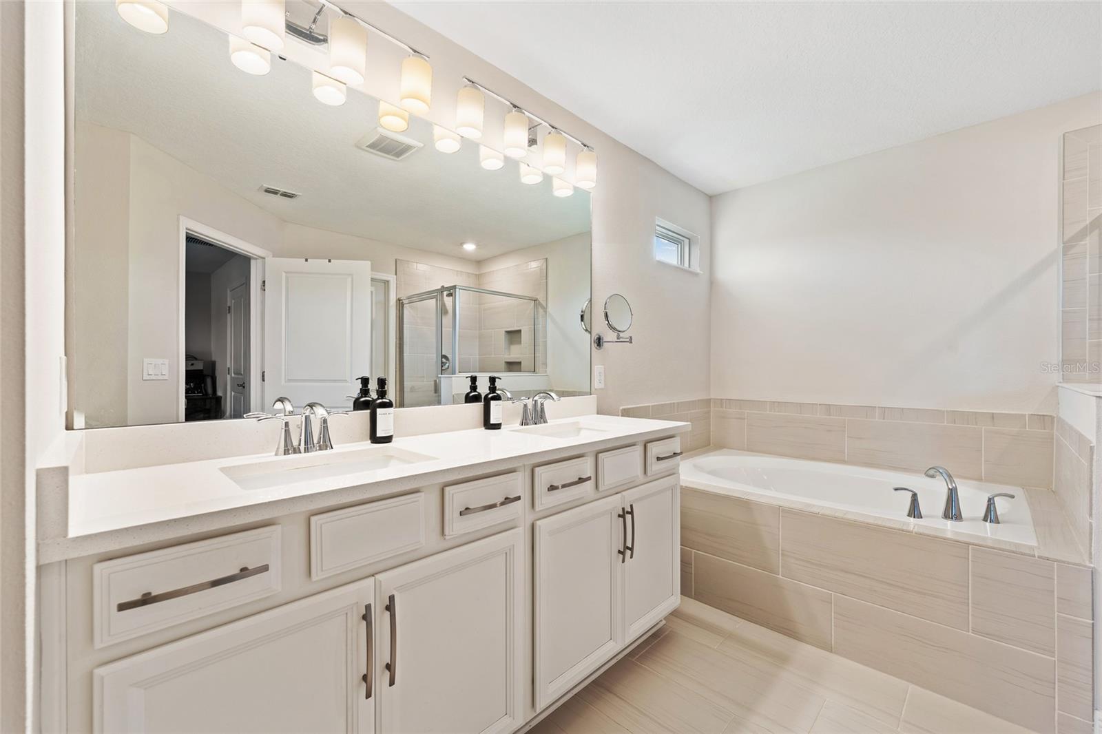 Image 28 of 43 For 2450 Standing Rock Circle