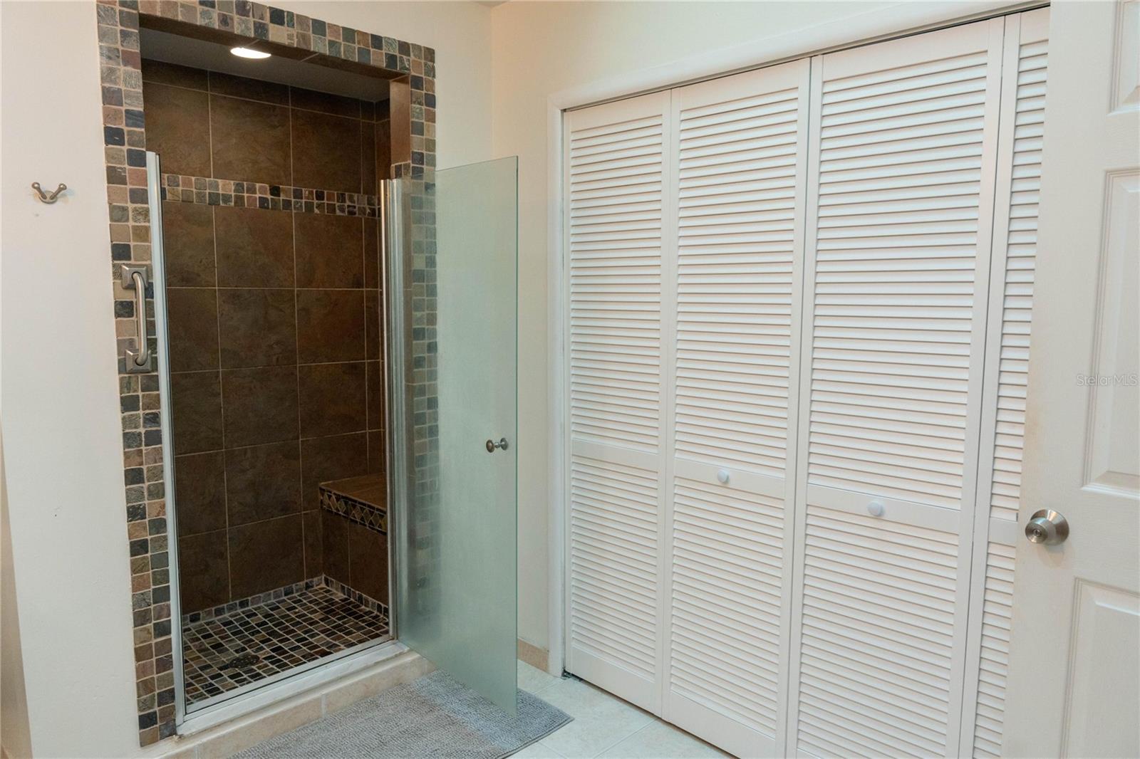 Image 20 of 29 For 1229 Park Green Place