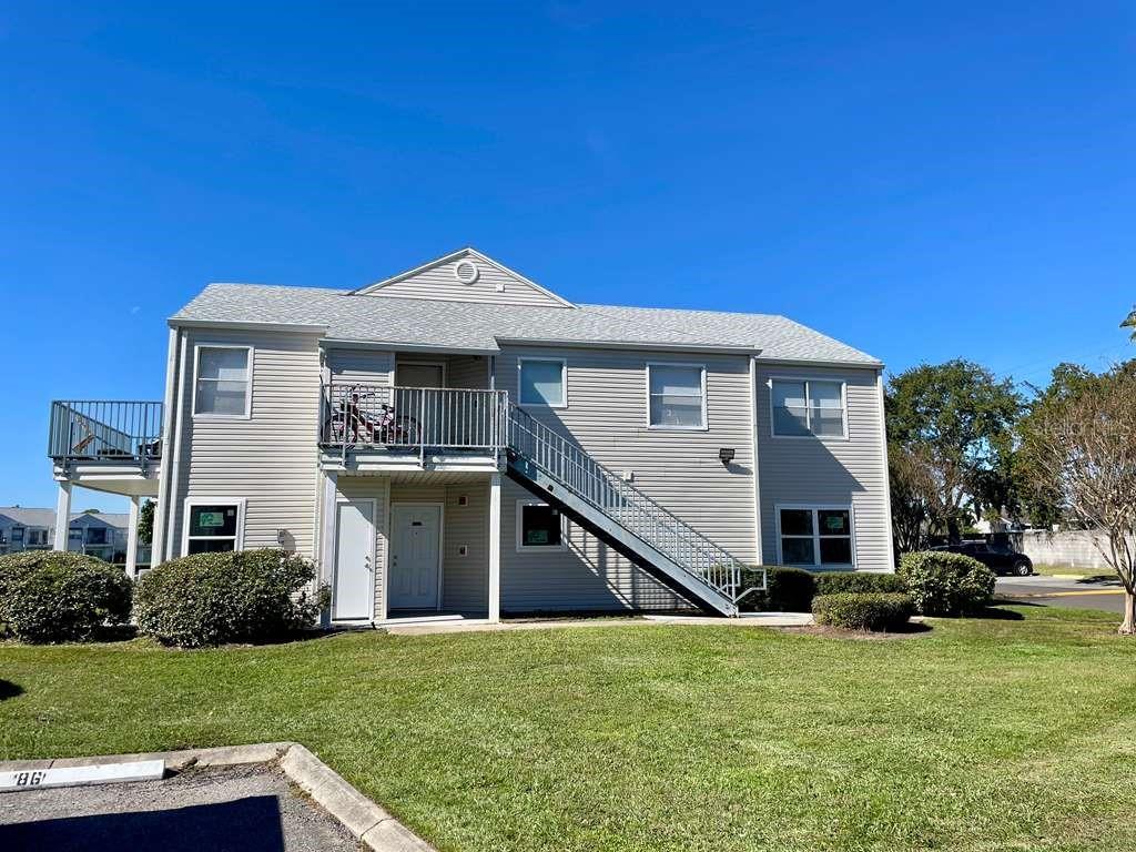 Image 3 of 47 For 2524 Woodgate Boulevard 101