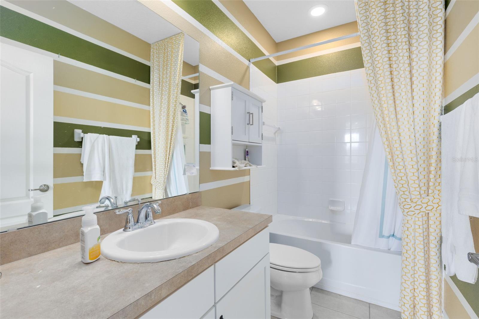 Image 17 of 31 For 31921 Redtail Reserve Boulevard