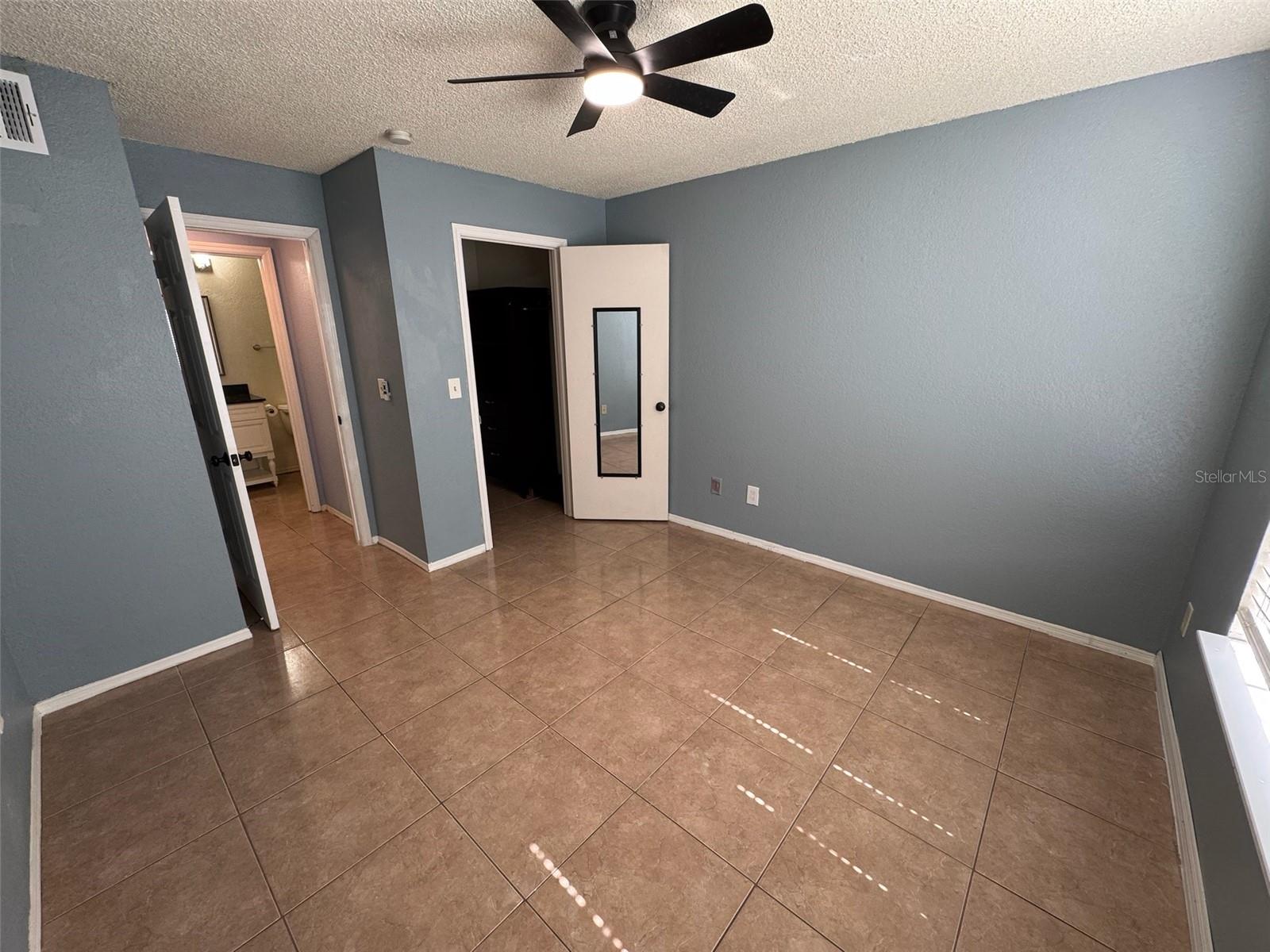 Image 12 of 17 For 2550 Alafaya Trail 6207