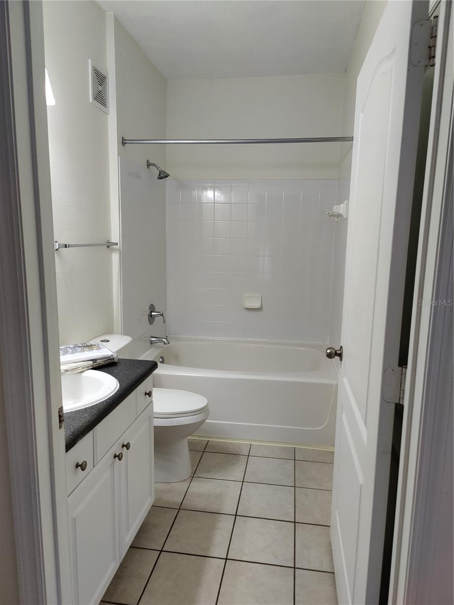 Image 4 of 14 For 8813 Villa View Circle 104