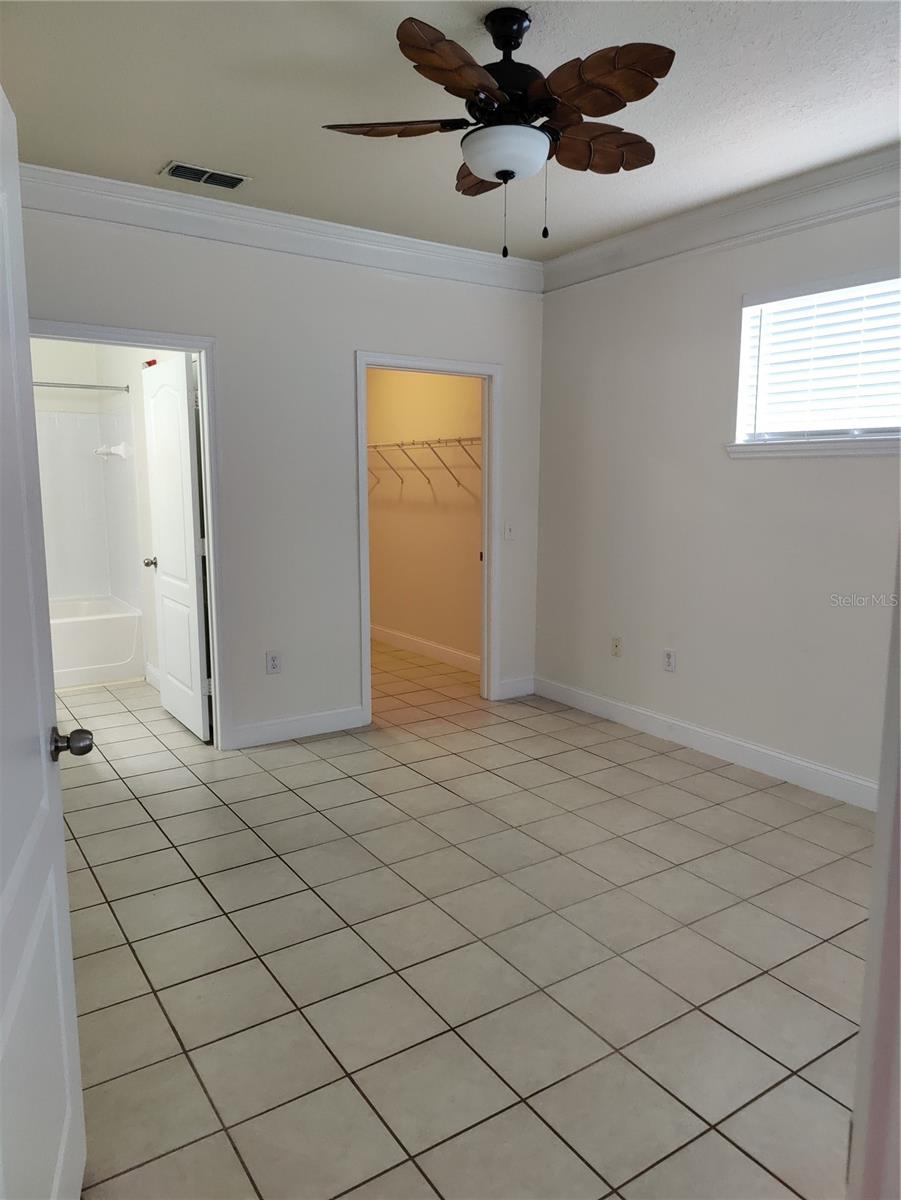 Image 5 of 14 For 8813 Villa View Circle 104