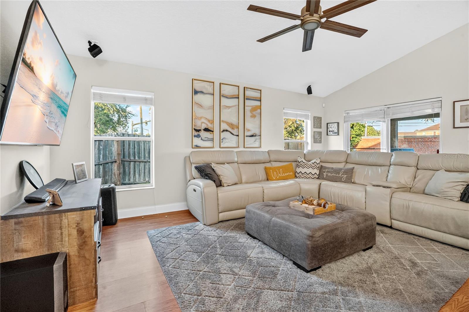 Image 7 of 36 For 9715 Doriath Circle