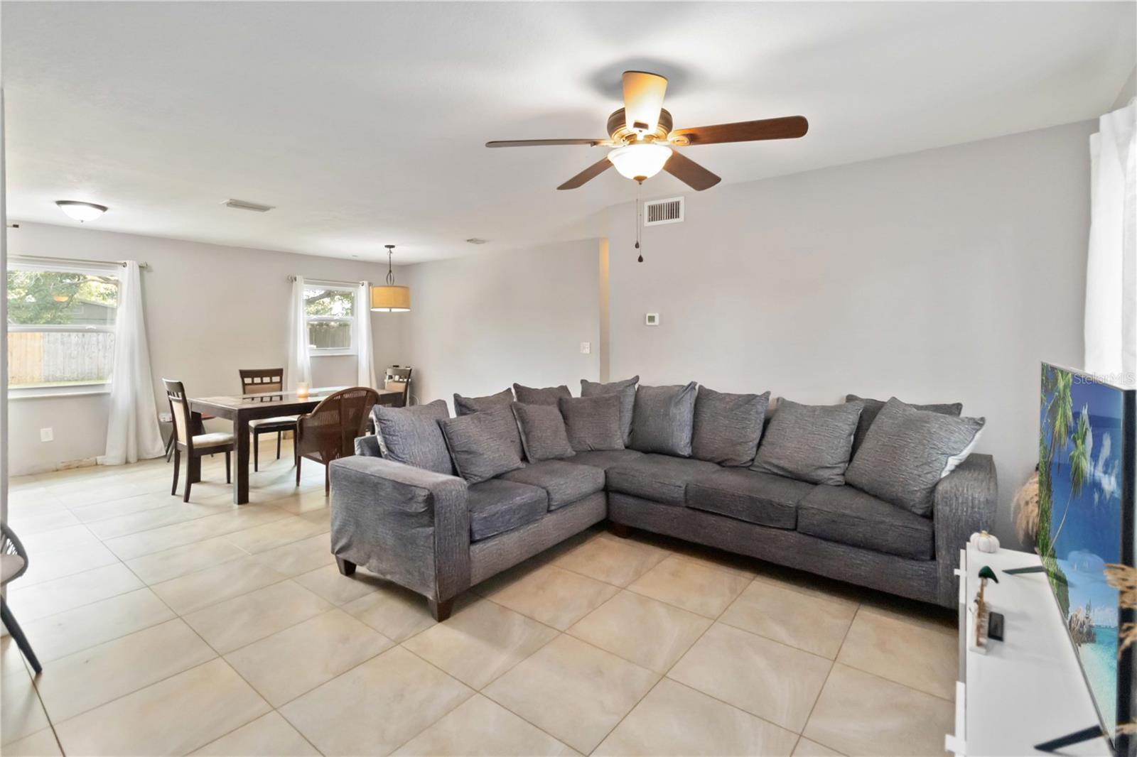 Image 6 of 22 For 1187 Poppy Avenue