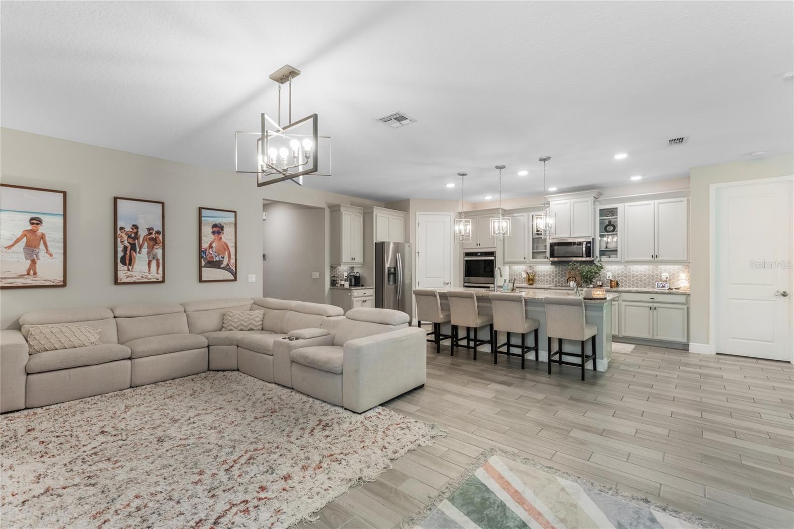 Image 14 of 43 For 2074 Laurelwood Way