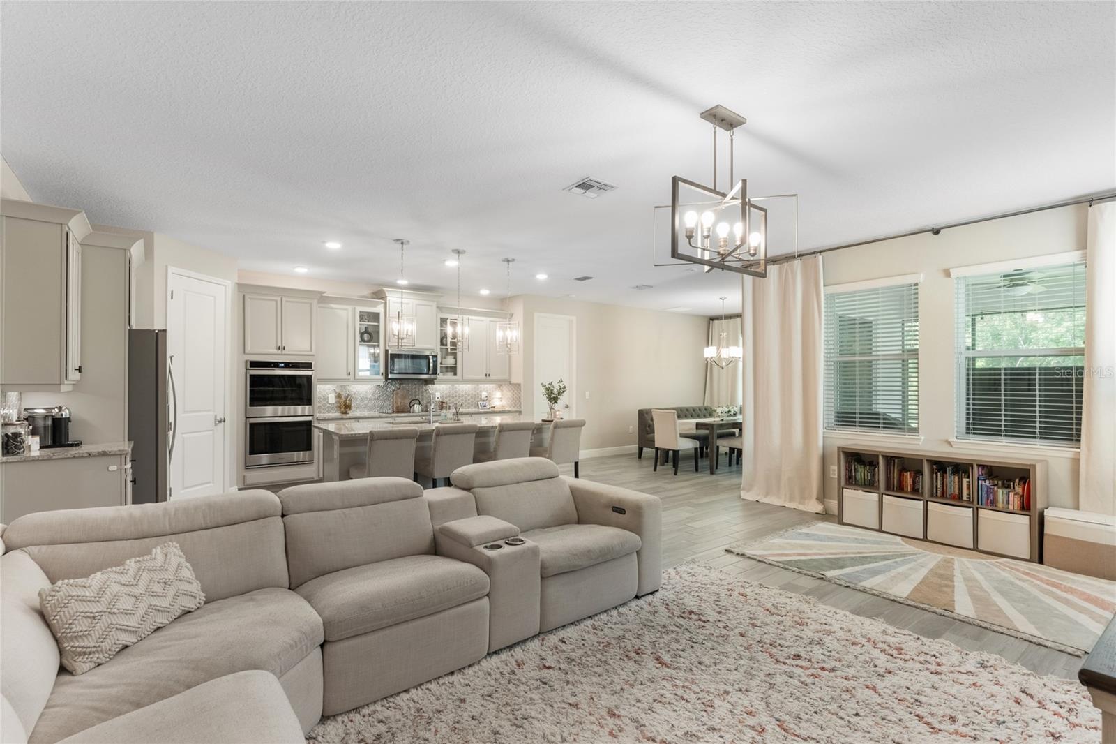 Image 15 of 43 For 2074 Laurelwood Way