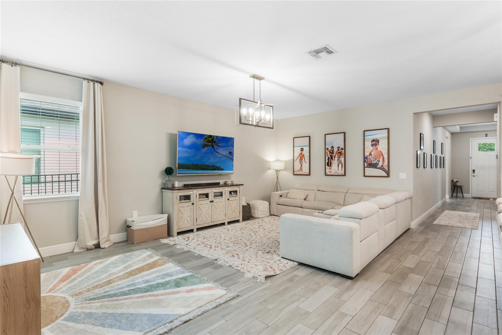 Image 5 of 43 For 2074 Laurelwood Way