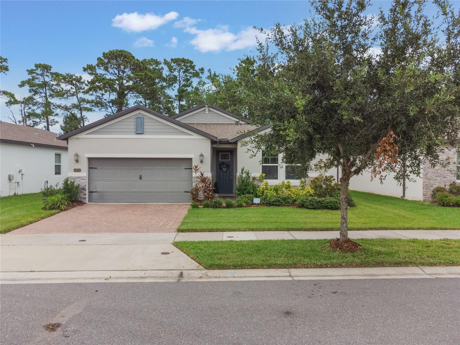 Image 8 of 43 For 2074 Laurelwood Way