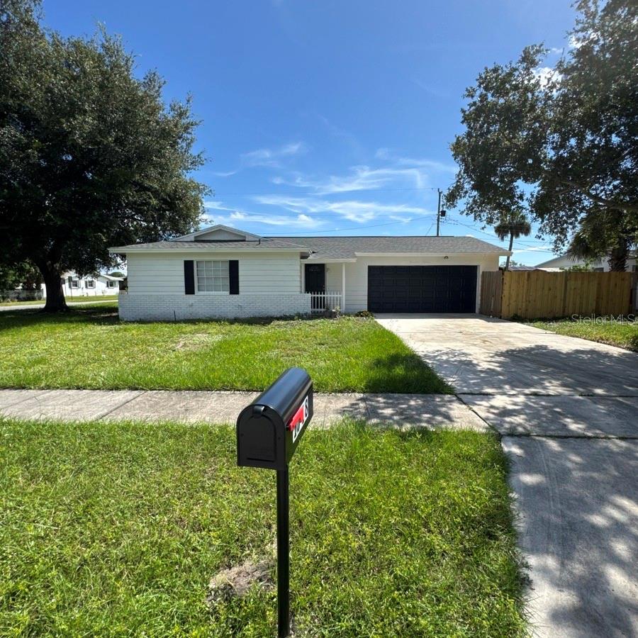 Image 2 of 30 For 1718 Palmer Lane