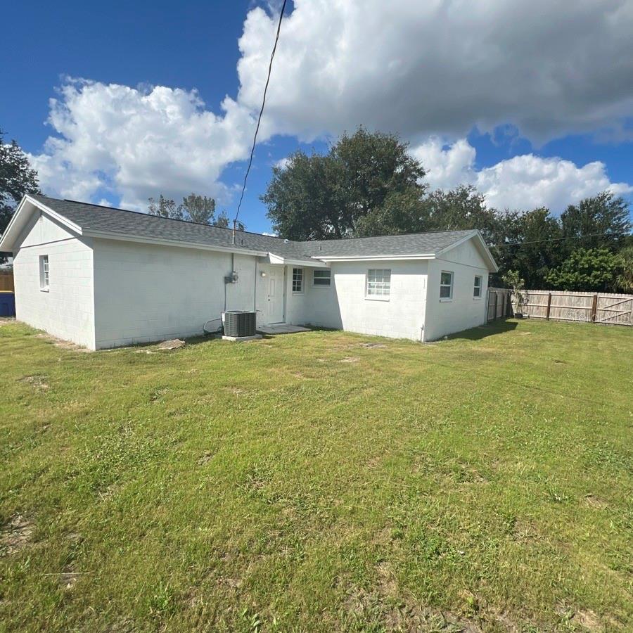 Image 26 of 30 For 1718 Palmer Lane