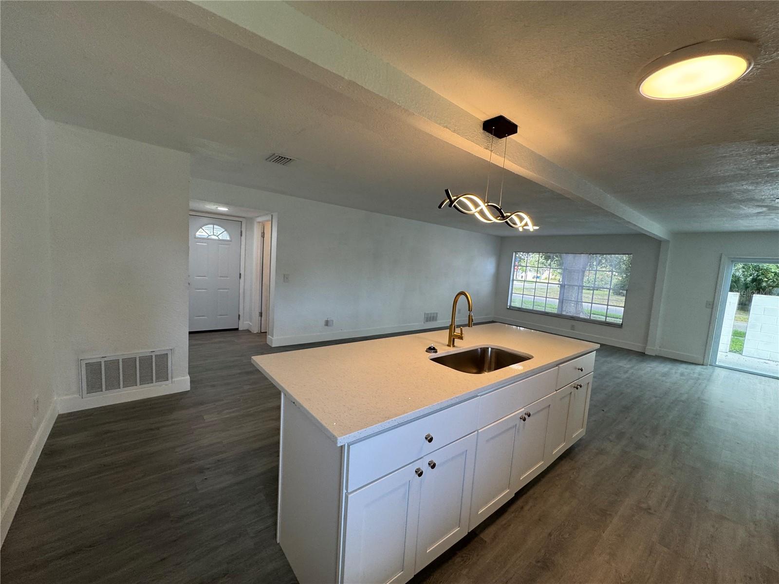 Image 9 of 30 For 1718 Palmer Lane