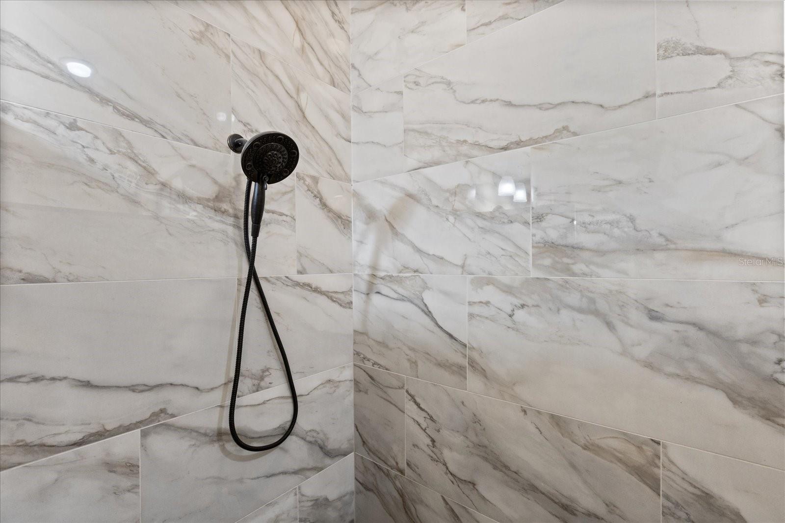 Image 21 of 44 For 622 Palm Valley Drive