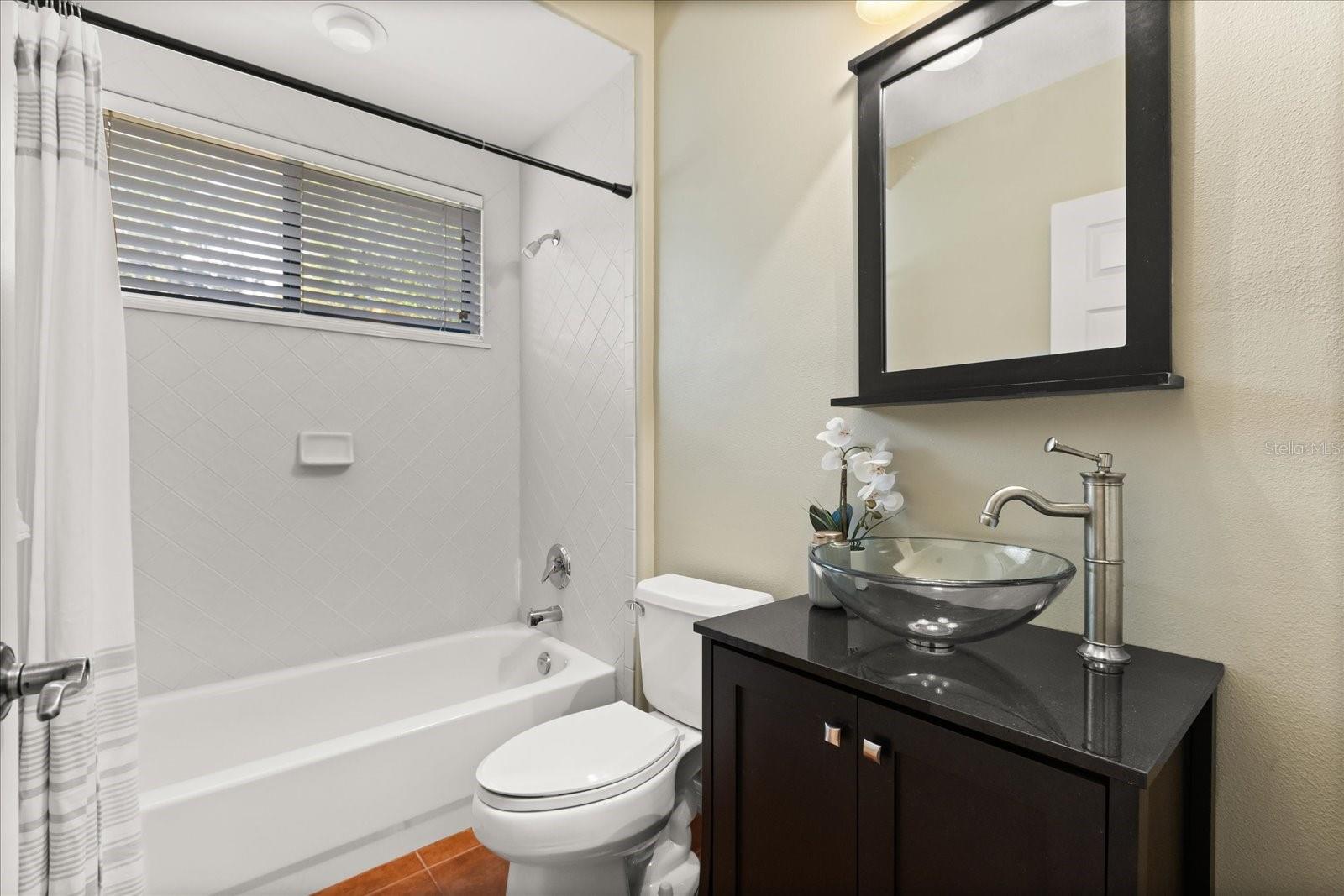 Image 25 of 44 For 622 Palm Valley Drive