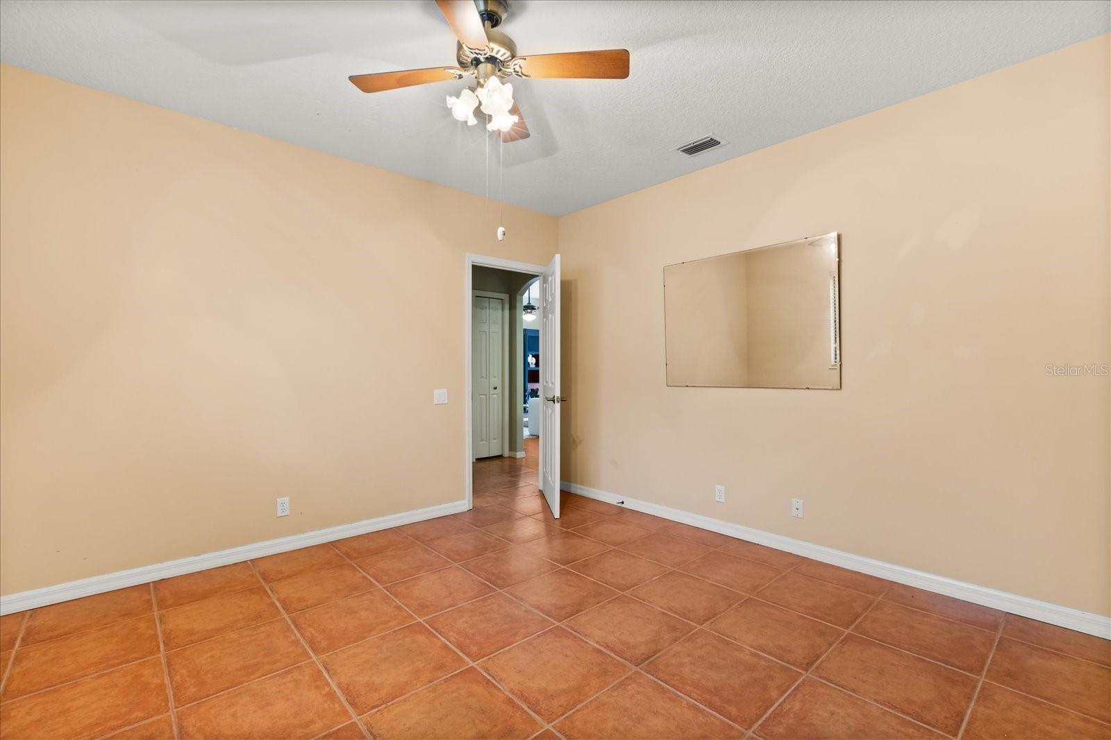 Image 27 of 44 For 622 Palm Valley Drive