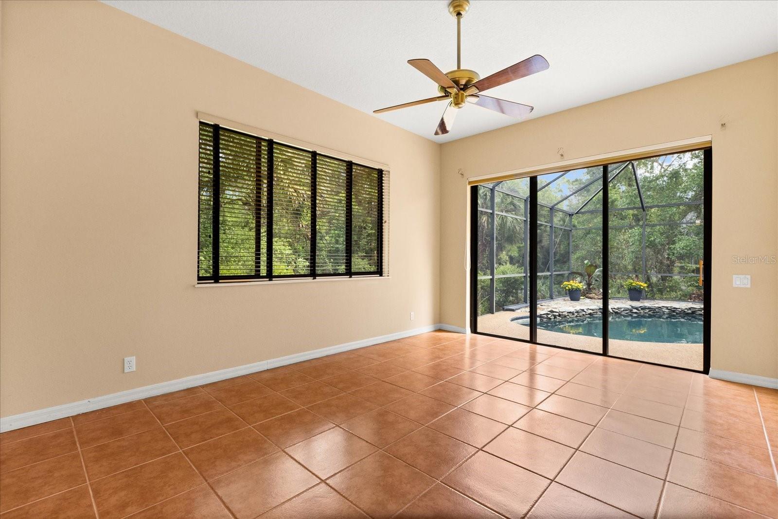 Image 33 of 44 For 622 Palm Valley Drive