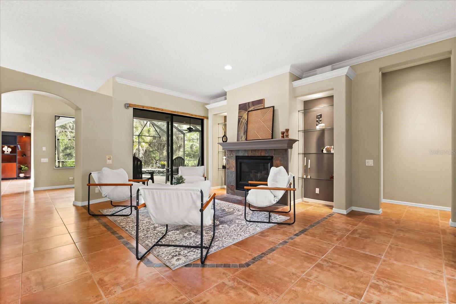 Image 7 of 44 For 622 Palm Valley Drive