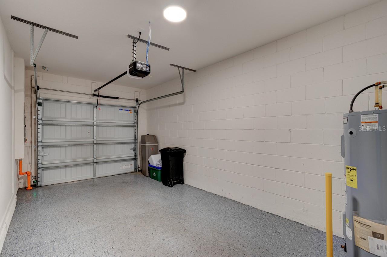 Image 10 of 25 For 263 Cape Honeysuckle Place