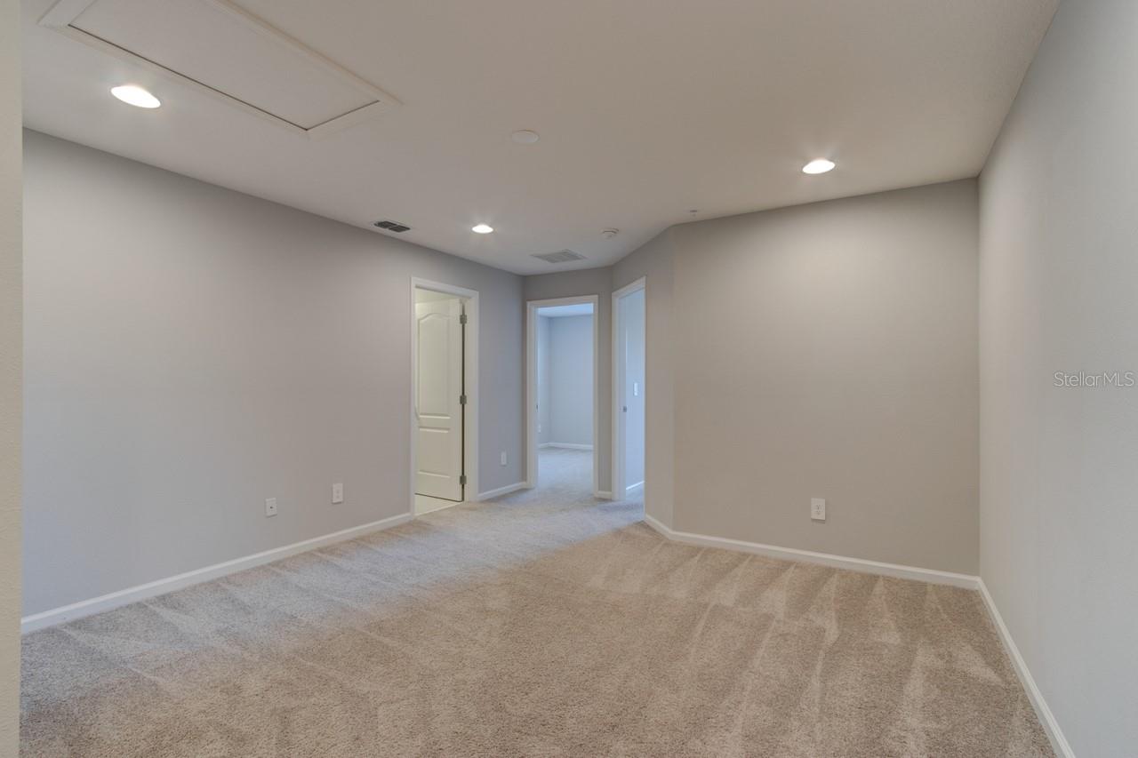 Image 11 of 25 For 263 Cape Honeysuckle Place